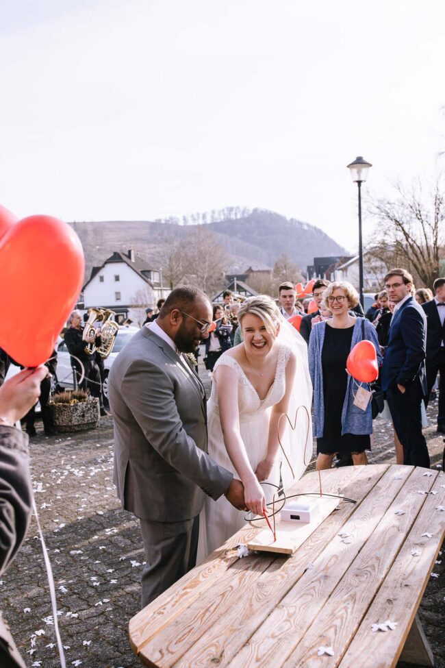 Hochzeitsfotografin marsberg bredelar hochsauerland hochzeitsfotograf sauerland meinerzhagen ruhrgebiet wilde wiese 128