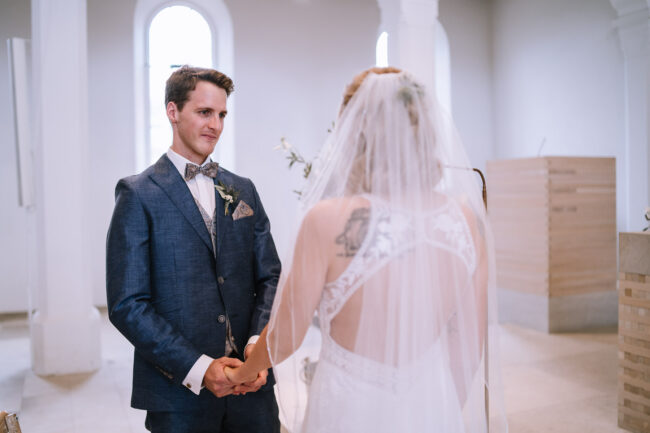 Hochzeitsfotografin sauerland hochzeitsfotograf ruhrgebiet pfalz eventmuehle kraichgau hochzeitslocation weingut 386