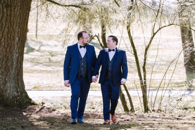 Hochzeitsfotografin sauerland standesamt meinerzhagen villa im park lgbtq gleichgeschlechtliche ehe sportalm gipfelglueck 107 1