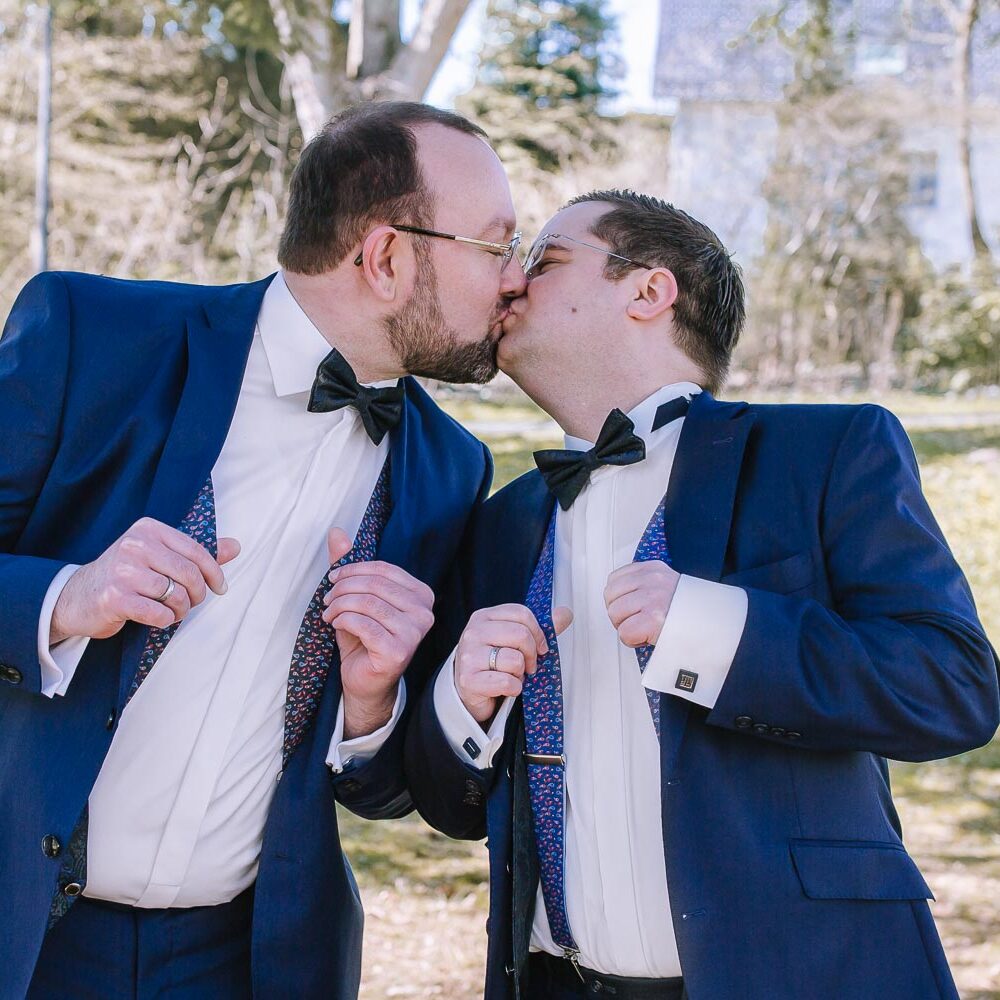Hochzeitsfotografin sauerland standesamt meinerzhagen villa im park lgbtq gleichgeschlechtliche ehe sportalm gipfelglueck 120 1