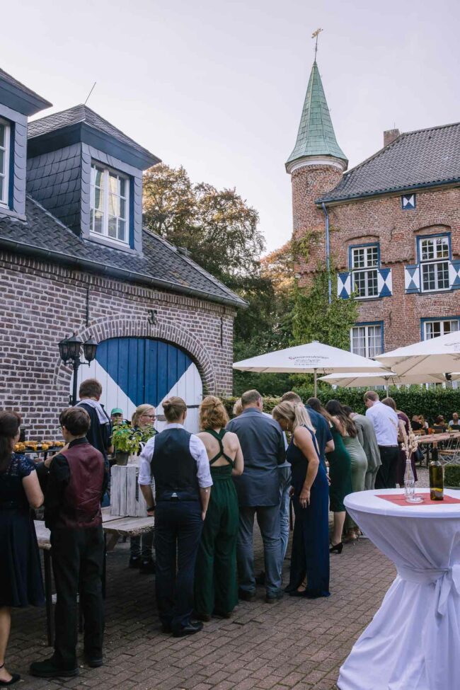 Hochzeitsfotografin sauerland hochzeitsfotograf nrw geldern duisburg ruhrgebiet miriam folak essenberg hochheide kirche schloss walbeck hochzeitslocation nrw (740)