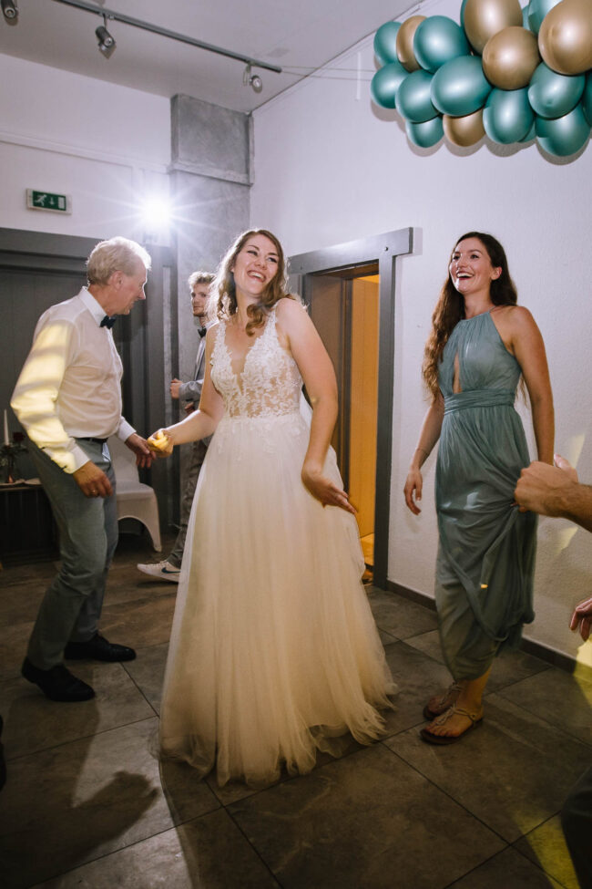 Hochzeitsfotografin sauerland hochzeitsfotograf nrw geldern duisburg ruhrgebiet miriam folak essenberg hochheide kirche schloss walbeck hochzeitslocation nrw (916)