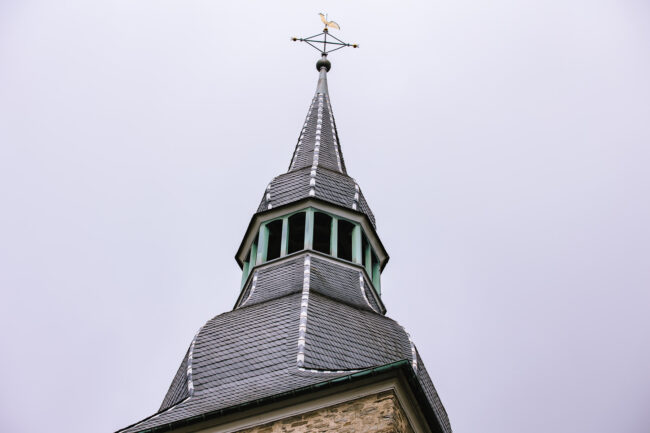 hochzeitsfotografin sauerland hückeswagen pauluskirche bergisches land hochzeitsmesse gummerbach meinerzhagen attendorn rheinland hochzeitslocation nrw (12)