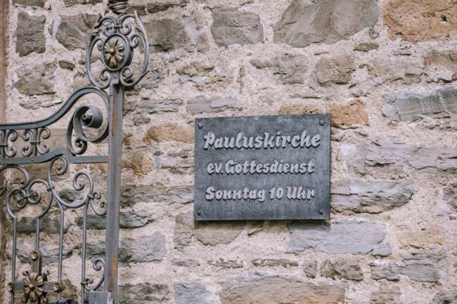 hochzeitsfotografin sauerland hückeswagen pauluskirche bergisches land hochzeitsmesse gummerbach meinerzhagen attendorn rheinland hochzeitslocation nrw (21)