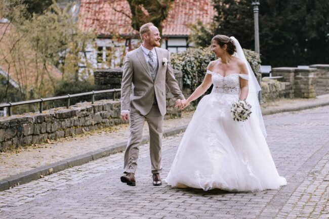 hochzeitsfotografin sauerland hückeswagen pauluskirche bergisches land hochzeitsmesse gummerbach meinerzhagen attendorn rheinland hochzeitslocation nrw (400)