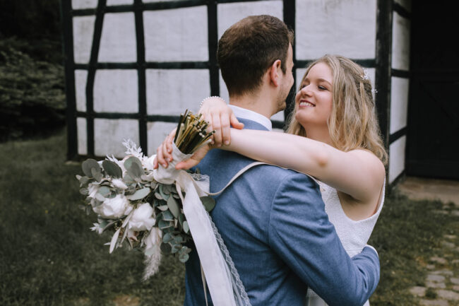 haus kemnade standesamt hochzeitsfotograf ruhrgebiet hochzeitsfotografin sauerland miriam folak hochzeitslocation nrw haus herbede meinerzhagen nrw brautpaarshooting (235)