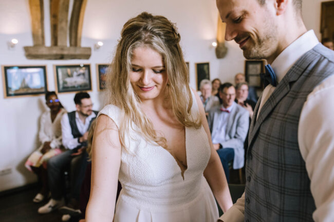 haus kemnade standesamt hochzeitsfotograf ruhrgebiet hochzeitsfotografin sauerland miriam folak hochzeitslocation nrw haus herbede meinerzhagen nrw brautpaarshooting (313)
